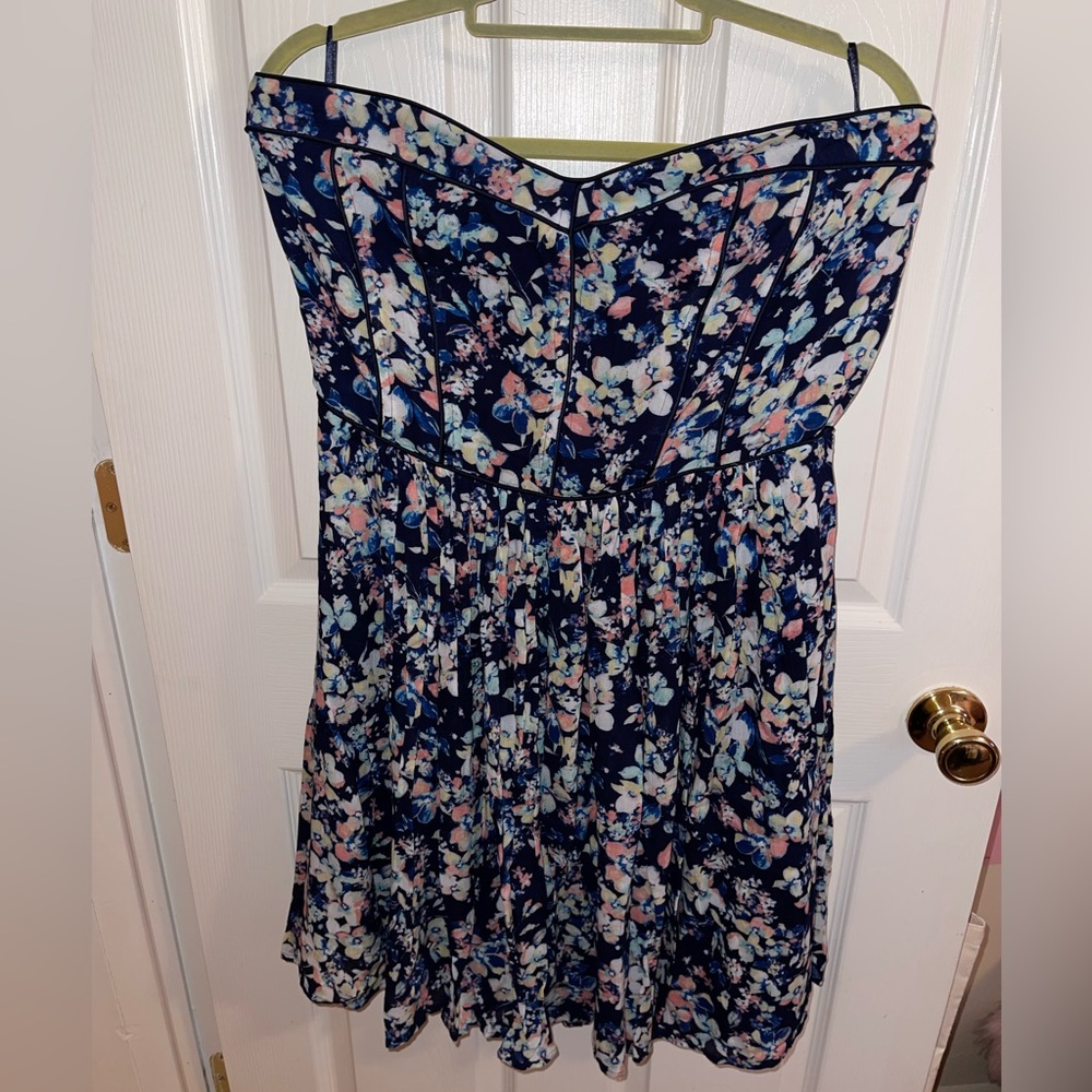 Eva Mendez strapless floral dress 16